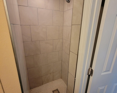 1648 E 16th Street - Photo Thumbnail 10