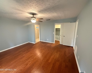 2374 Stafford Drive - Photo Thumbnail 27