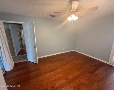 2374 Stafford Drive - Photo Thumbnail 34