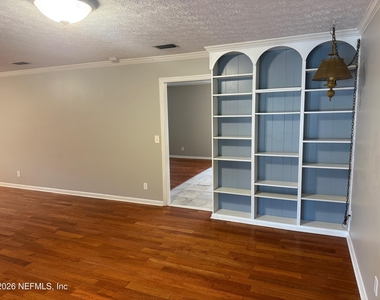 2374 Stafford Drive - Photo Thumbnail 19