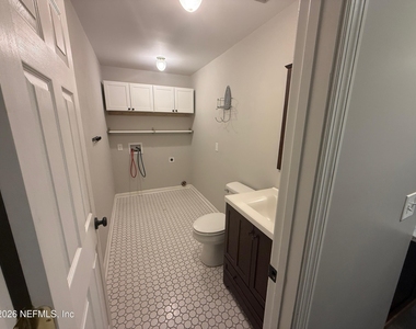2374 Stafford Drive - Photo Thumbnail 46