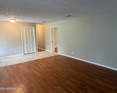 2374 Stafford Drive - Photo Thumbnail 8