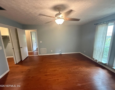 2374 Stafford Drive - Photo Thumbnail 25