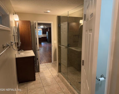 2374 Stafford Drive - Photo Thumbnail 28