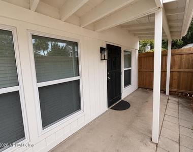111 Cedar Street - Photo Thumbnail 3