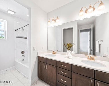 457 Marquesa Circle - Photo Thumbnail 17