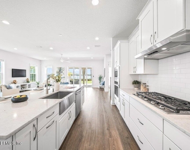 457 Marquesa Circle - Photo Thumbnail 31