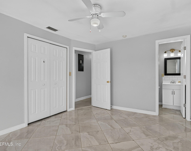 442 Ameca Avenue - Photo Thumbnail 17