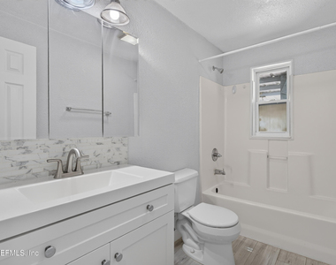 442 Ameca Avenue - Photo Thumbnail 21