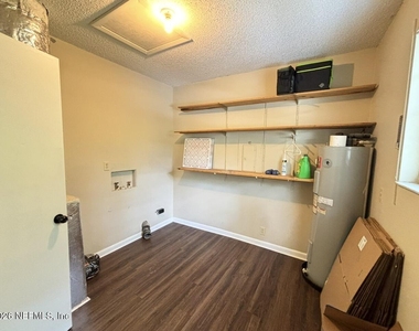 845 Sw Pecan Street - Photo Thumbnail 13
