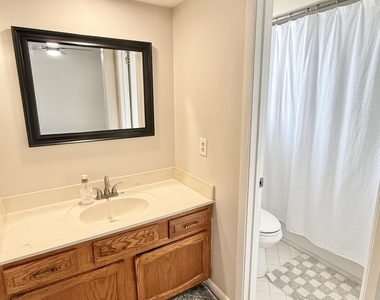 845 Sw Pecan Street - Photo Thumbnail 11