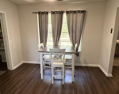 845 Sw Pecan Street - Photo Thumbnail 2
