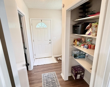 845 Sw Pecan Street - Photo Thumbnail 12
