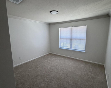 7701 Timberlin Park Boulevard - Photo Thumbnail 2