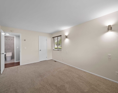 1126 Auburn - Photo Thumbnail 18