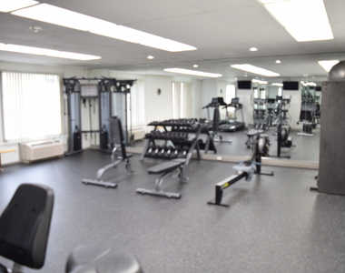 1 Renaissance Place - Photo Thumbnail 13