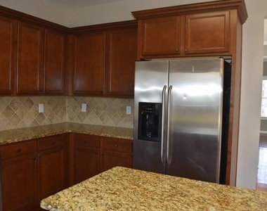 3327 Edenridge Court - Photo Thumbnail 3