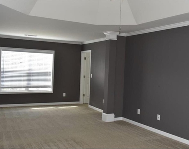3327 Edenridge Court - Photo Thumbnail 8