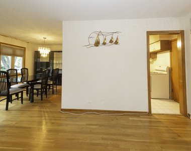 8909 N Wisner Street - Photo Thumbnail 2