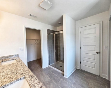7372 Rocklin Lane - Photo Thumbnail 19