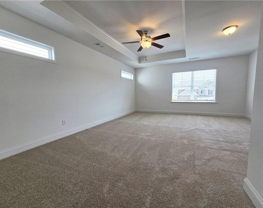 7372 Rocklin Lane - Photo Thumbnail 20
