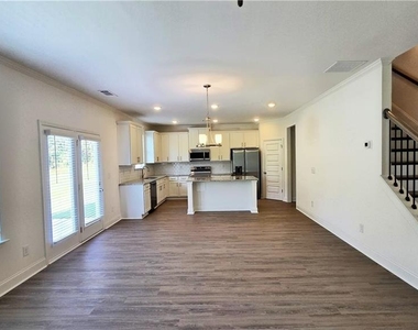 7372 Rocklin Lane - Photo Thumbnail 7