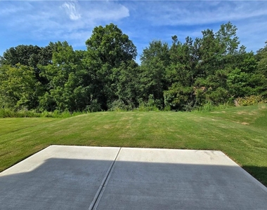 7372 Rocklin Lane - Photo Thumbnail 29