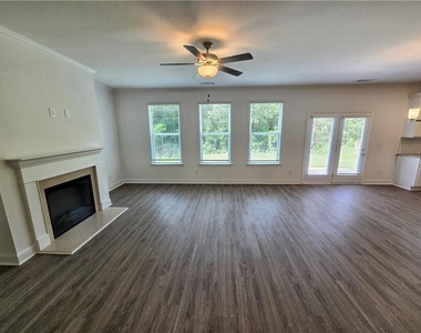 7372 Rocklin Lane - Photo Thumbnail 10