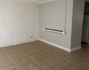9517 Mansfield Avenue - Photo Thumbnail 2