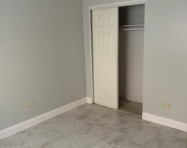 9517 Mansfield Avenue - Photo Thumbnail 6