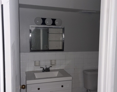 9517 Mansfield Avenue - Photo Thumbnail 8