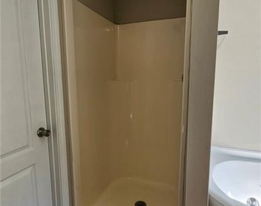 3049 Winding Grove Drive - Photo Thumbnail 10