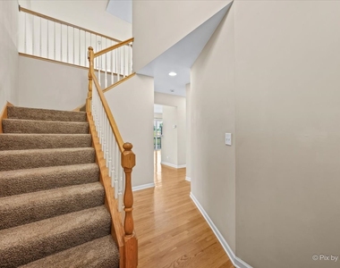 1058 E Danbury Drive - Photo Thumbnail 5