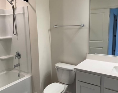 105 Ellicott Way - Photo Thumbnail 4