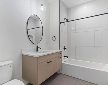 3140 N Clybourn Avenue - Photo Thumbnail 11