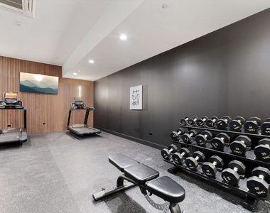 3140 N Clybourn Avenue - Photo Thumbnail 21
