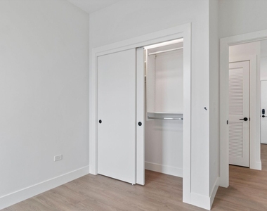 3140 N Clybourn Avenue - Photo Thumbnail 8
