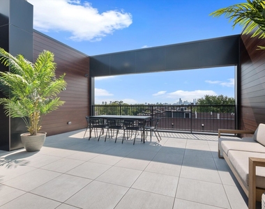 3140 N Clybourn Avenue - Photo Thumbnail 23
