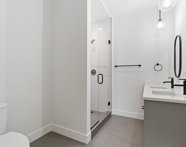3140 N Clybourn Avenue - Photo Thumbnail 13