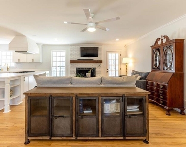 6435 Burnt Hickory Road Nw - Photo Thumbnail 3