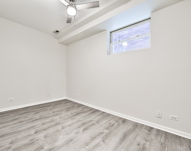 3230 N Seminary Avenue - Photo Thumbnail 14