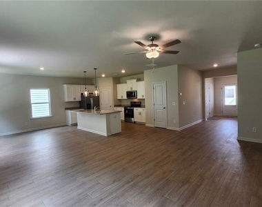 655 Mackenzie Cove - Photo Thumbnail 4
