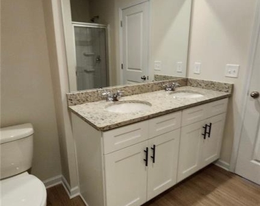 655 Mackenzie Cove - Photo Thumbnail 8