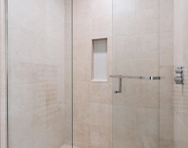 211 N Harbor Drive - Photo Thumbnail 12