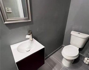 821 Tulip Poplar Way - Photo Thumbnail 14