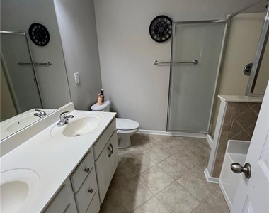 821 Tulip Poplar Way - Photo Thumbnail 18