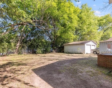 2164 Monroe Avenue - Photo Thumbnail 17