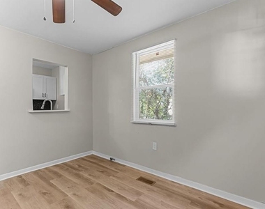 2164 Monroe Avenue - Photo Thumbnail 8