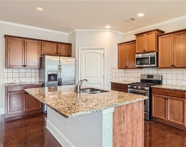 4648 Bogan Meadows Drive - Photo Thumbnail 9