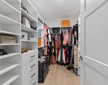 2425 Peachtree Road Ne - Photo Thumbnail 16